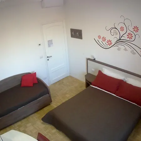 Nocleg ze śniadaniem A Due Passi Dal Cielo Jesi